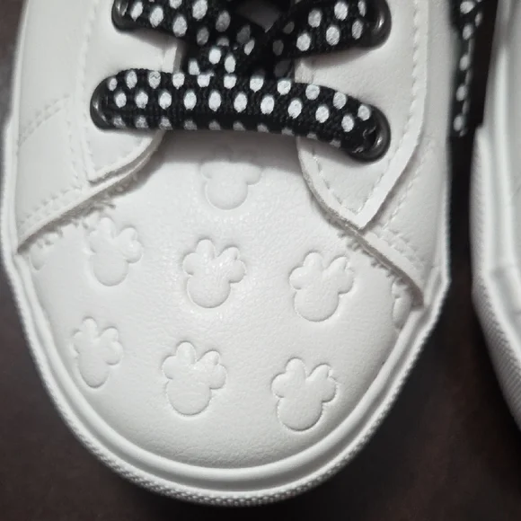Disney Minnie Mouse Womens Sneakers - White and Red - Picture 7 of 7
